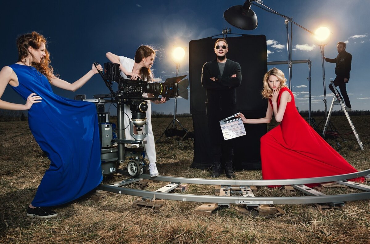 После съемок модели. После съемок модели. Фотосессия в фотостудии. Студия для съемок. После съемок модели.