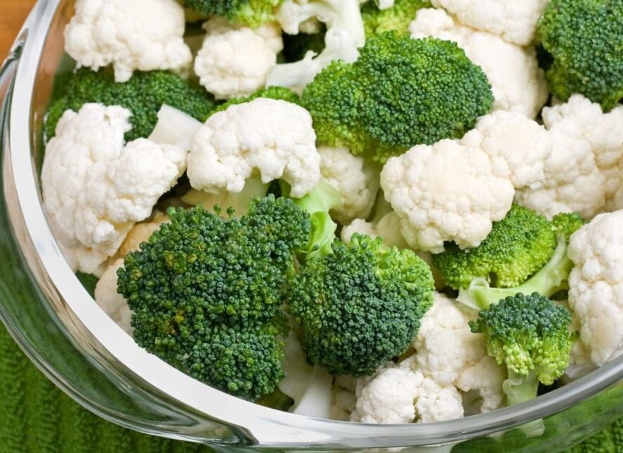 Брокколи и цветная капуста: отличия в составе, как выглядит рассада и листья, что лучше и вкуснее - 19 фото