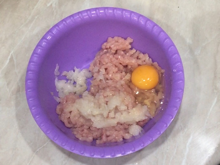 Фарш, лук, яйцо
