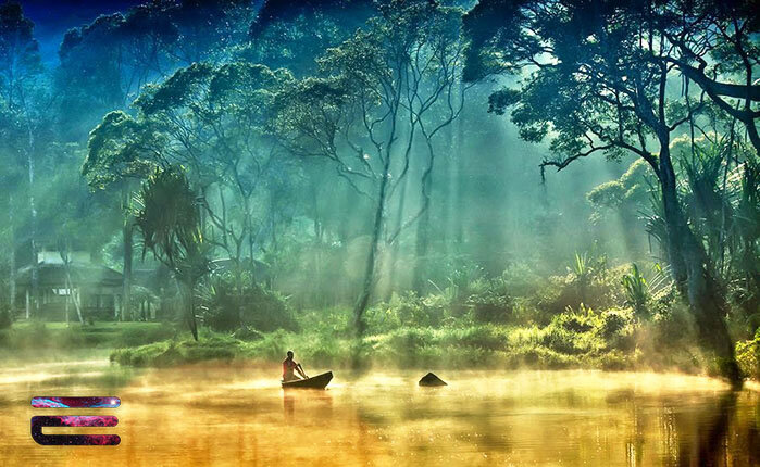 Простой рыбак на лодке