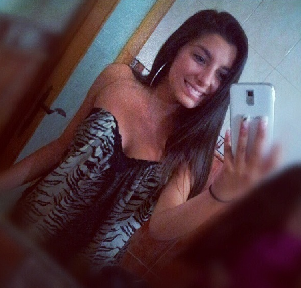 Молоденькие селфи. Селфи девушек. Молоденькие селфи. Симпатичная девушка селфи. Молоденькие селфи.