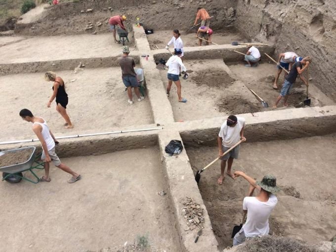 Раскопки на территории Керченского полуострова. Источник: archae.ru