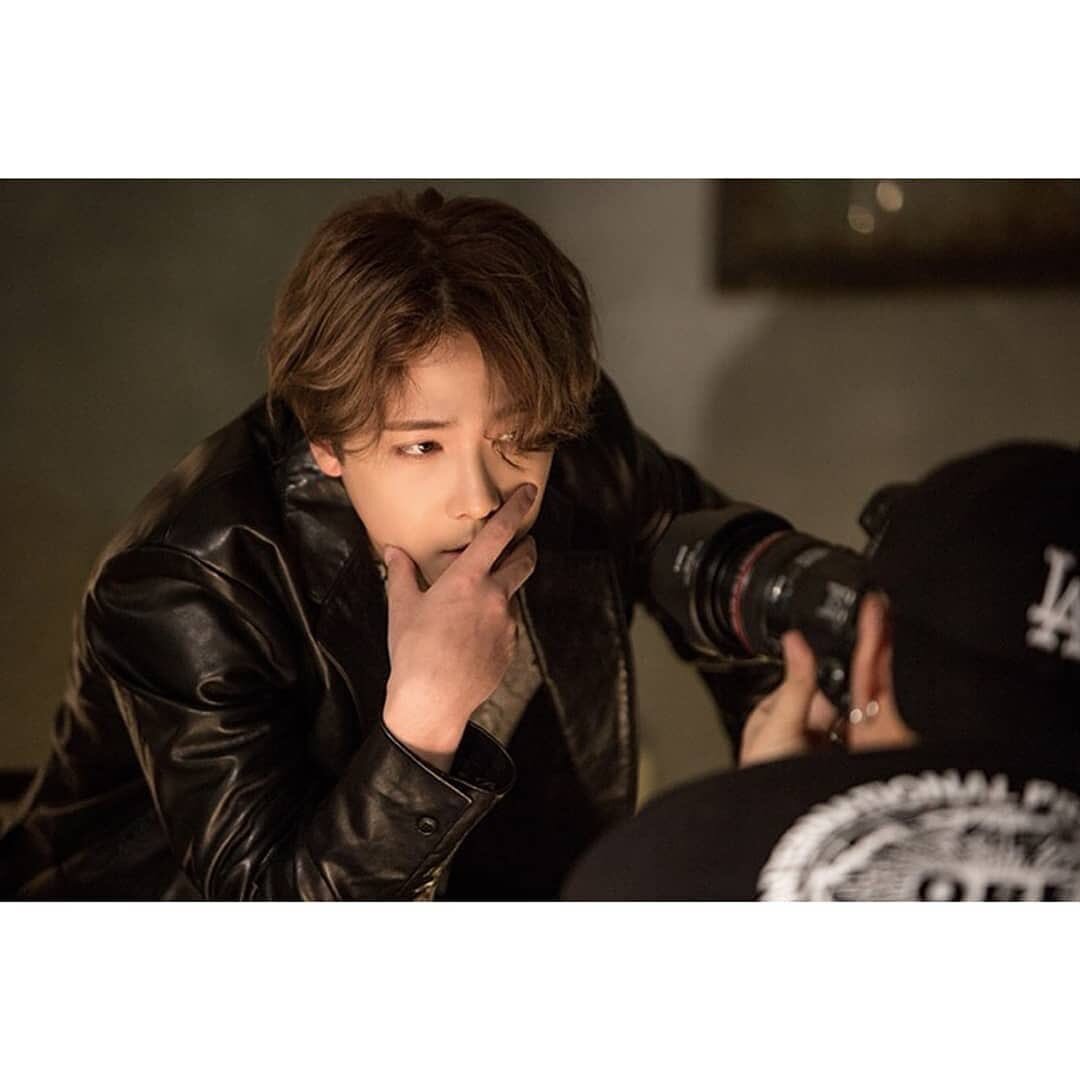 https://www.instagram.com/p/B2T46KEHSyo/