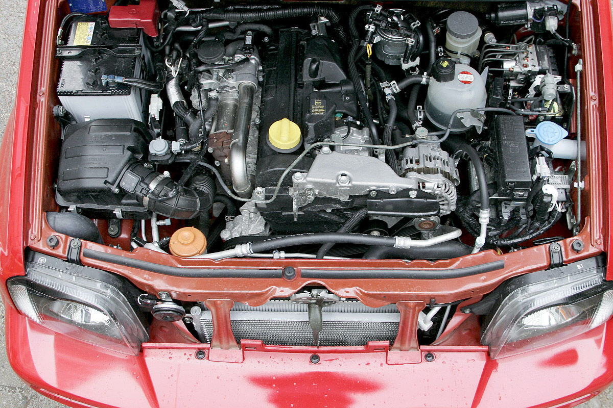 Двигатель Suzuki Jimny - чисто и аккуратно