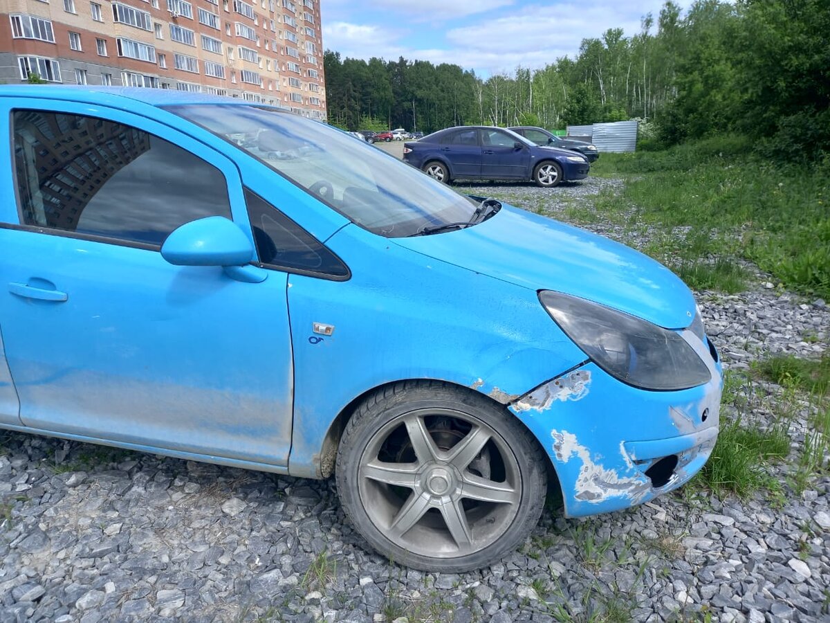 Битый авто. Личное фото.