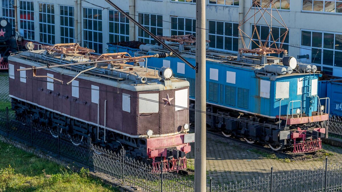 Уникальный электровоз в Екатеринбурге. ПБ21 | Авиация и техника ...