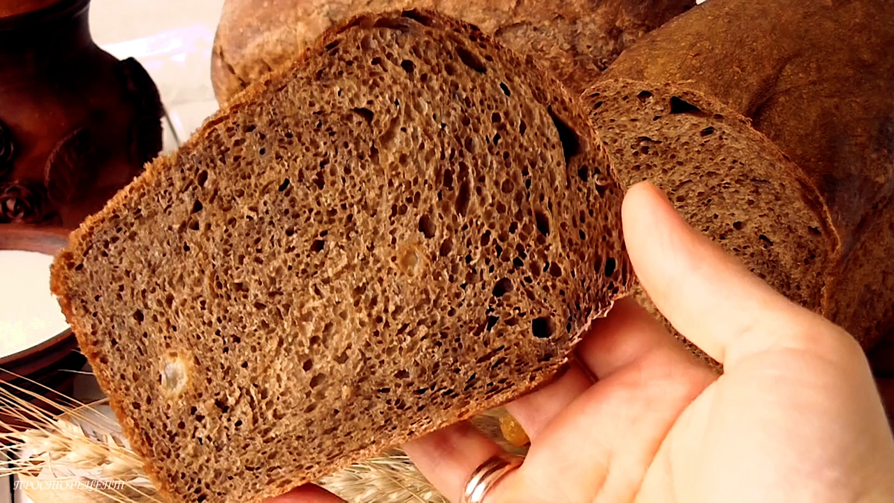 Заварной хлеб на закваске. Карельский хлеб. Ржаной заварной хлеб на закваске. Хлеб Карельский заварной.