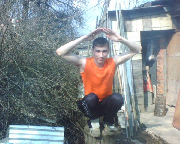 Автор после школы, когда сохранил здоровую психику...)))