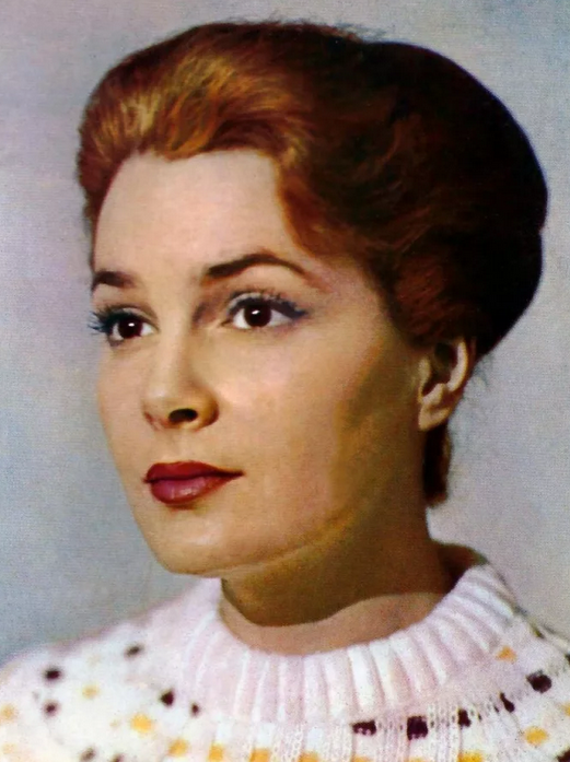 Элина Быстрицкая в молодости и в последние годы. Как начиналась карьераактрисы?