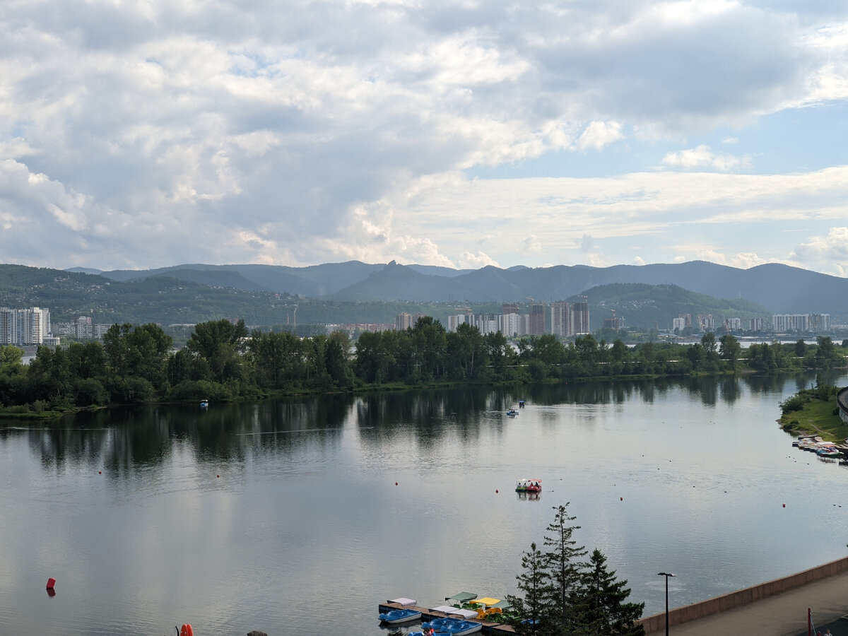 Вид с набережной. 