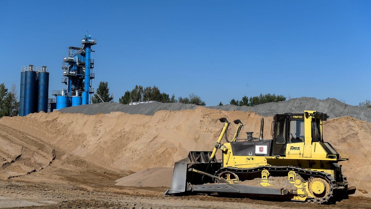    Асфальтобетонный завод "Дмитровка" в Северном округе города Москвы© РИА Новости / Евгения Новоженина