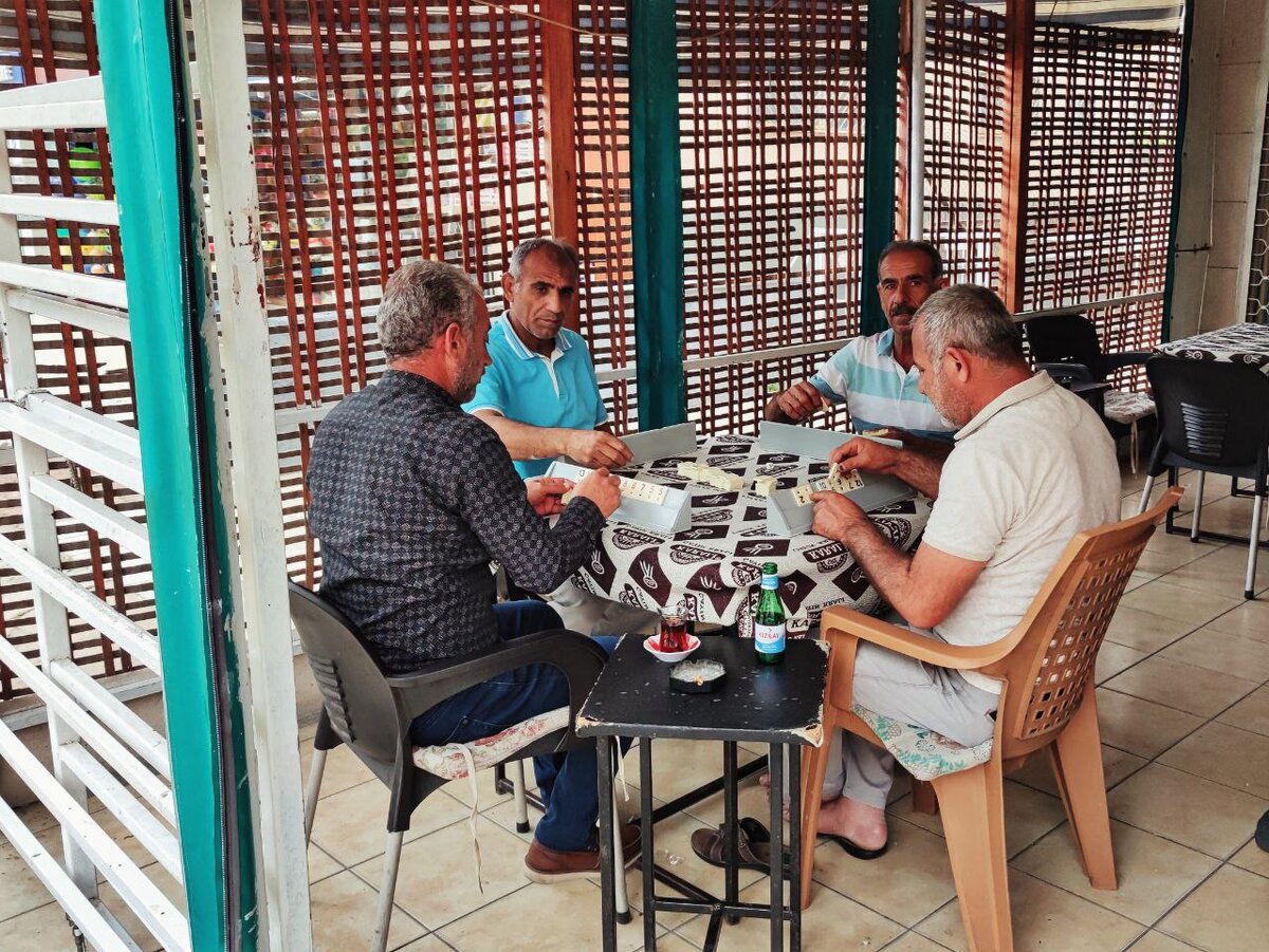 Одно из игровых кафе, которым нет числа