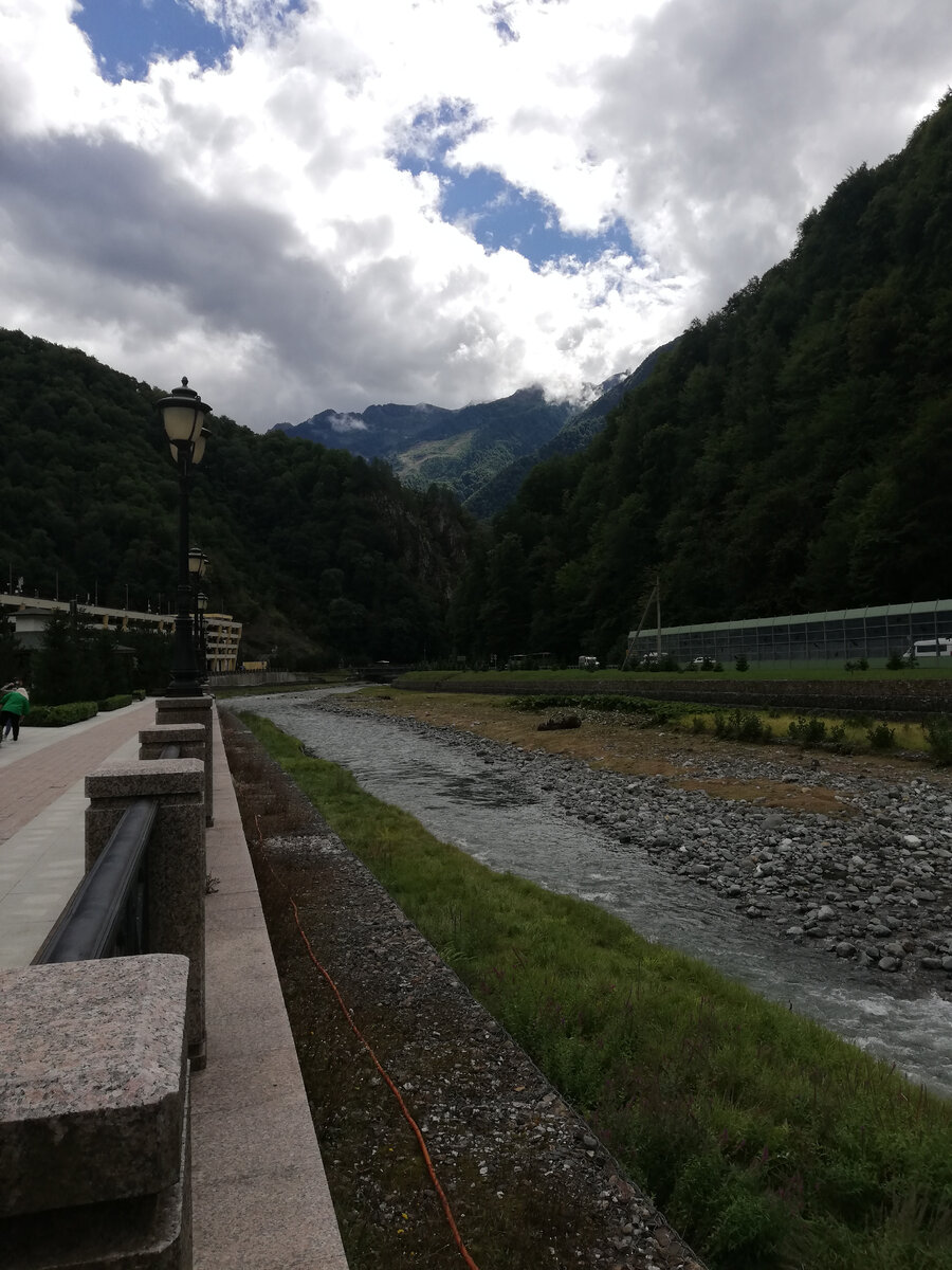 Набережная курорта Газпром