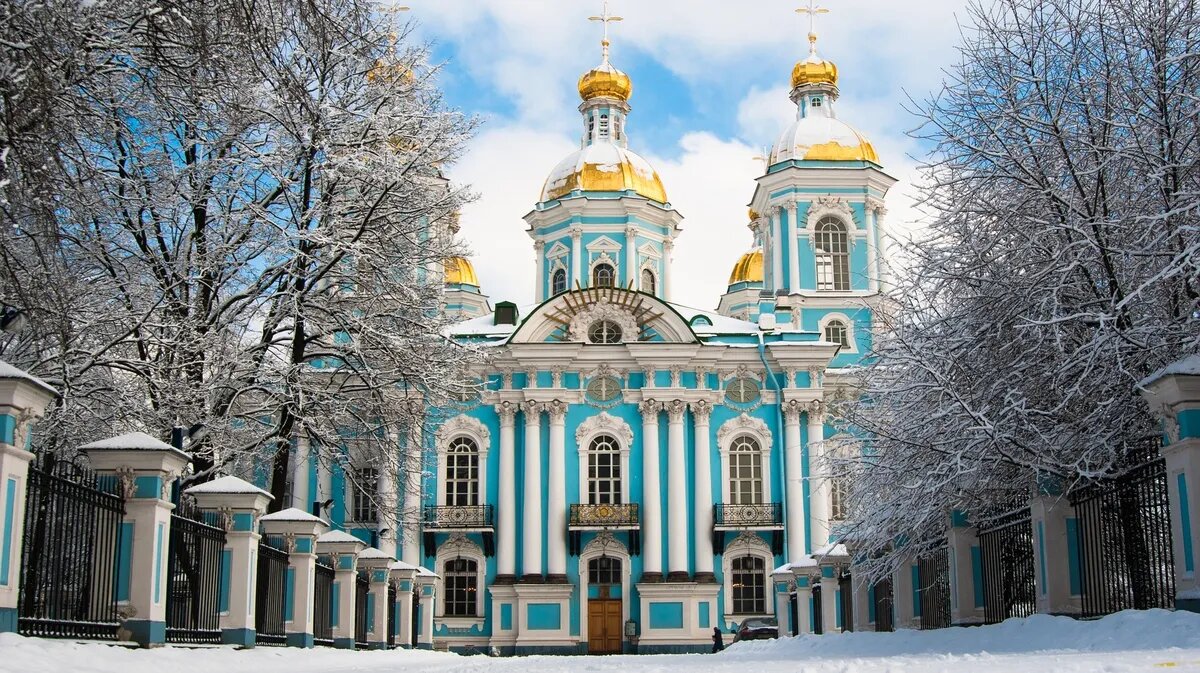 Голубой и белый – богослужебные цвета Богородицы. Фото: pixabay.com