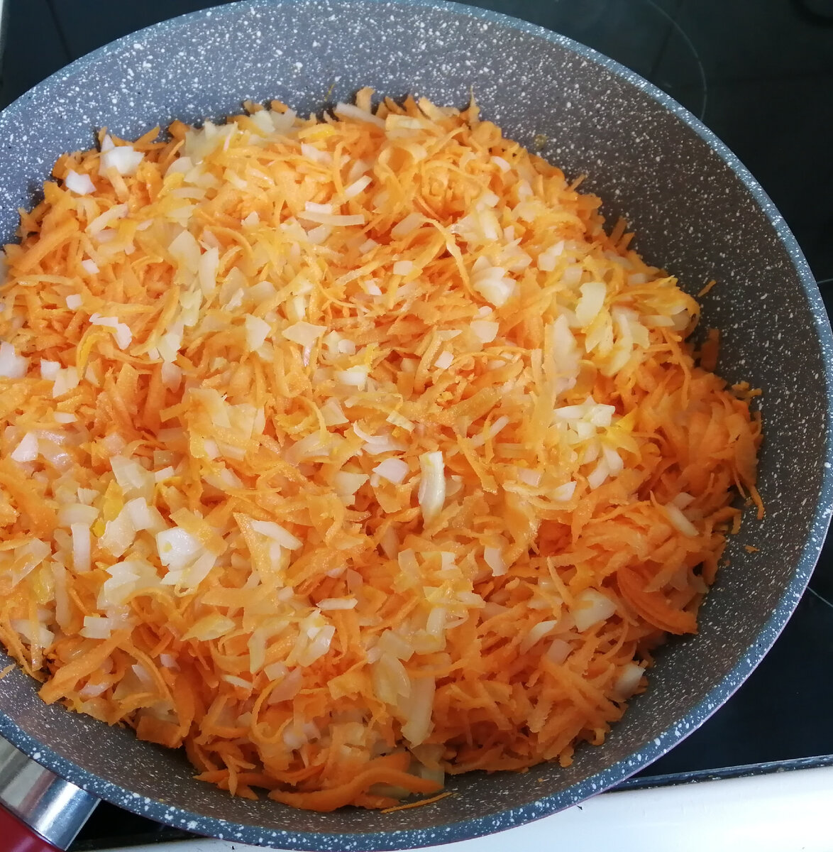 Присаливаю.