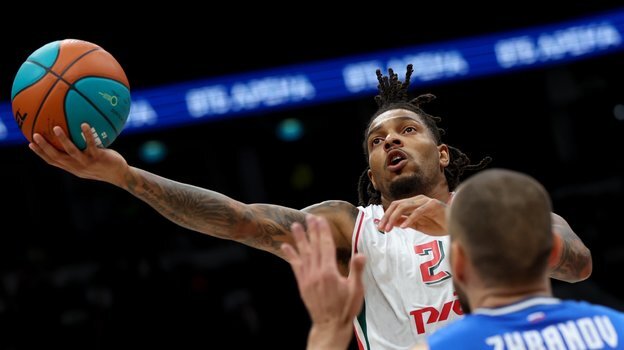    Игровой эпизод матча «Зенит» — «Локомотив-Кубань».Дарья Исаева