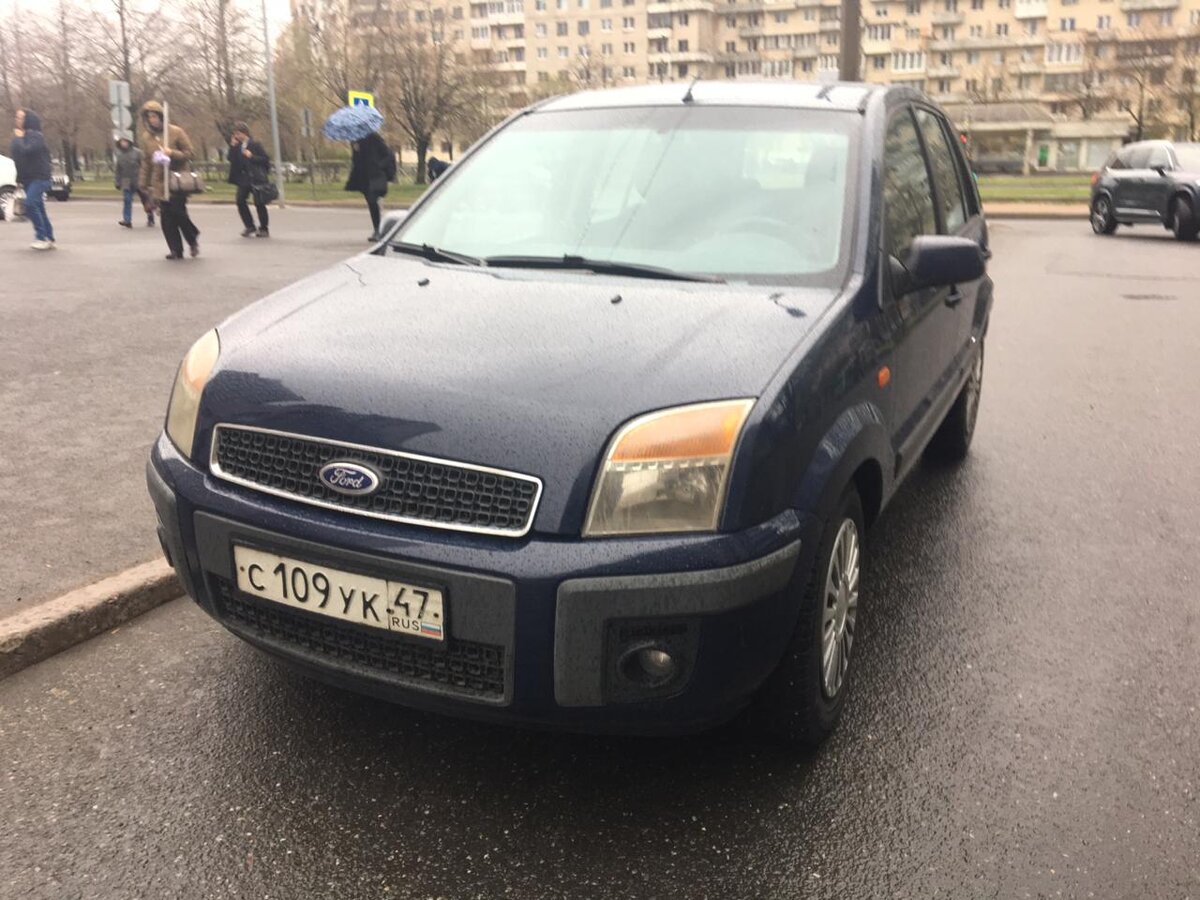 Ford Fusion I. Источник: группа в VK(ссылка на главной странице канала).