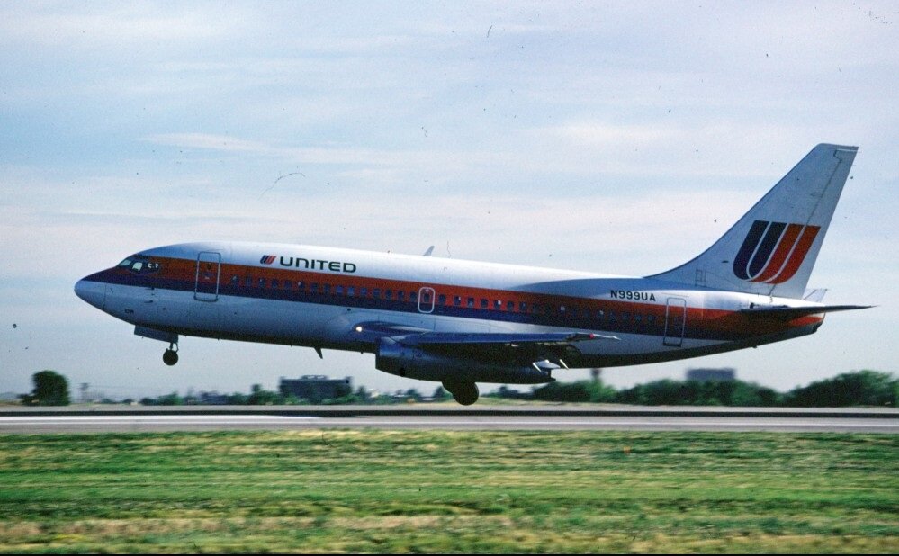Разбившийся Boeing 737-291 авиакомпании United Airlines