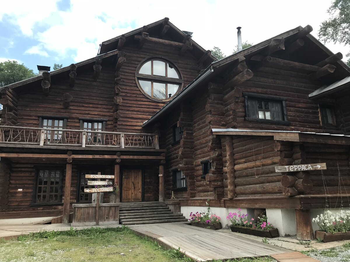 большой гостевой дом