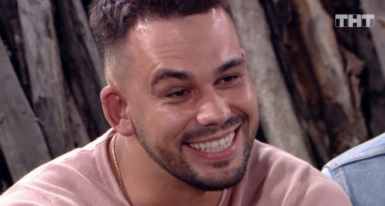 Шоу дом-2 последние. 2019. Приход зарины из белебея на дом 2. Дом 2 от 24 января 2024. Шафеева на бородина против бузовой.