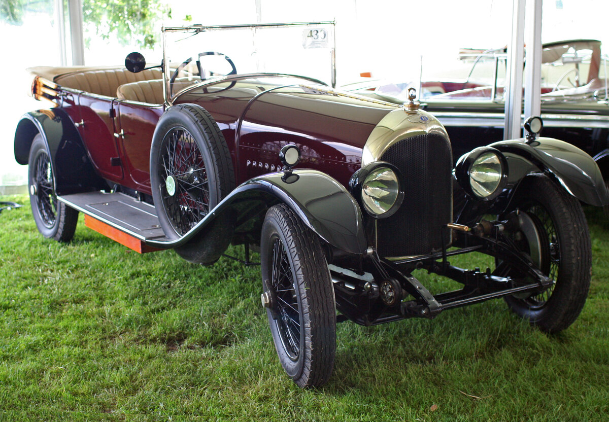 Bentley 1900