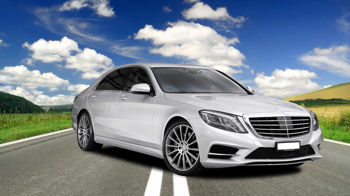 Что круче Mercedes или BMW? Пишите свое мнение в комментариях