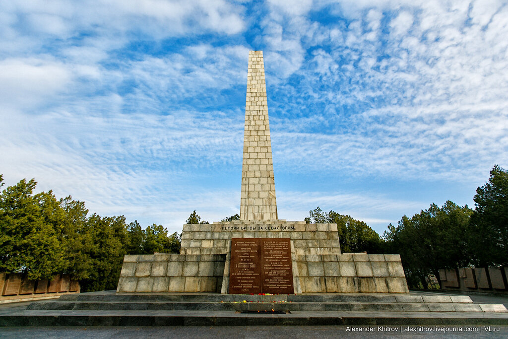 Памятники великой отечественной в крыму. Обелиск славы Севастополь сапун гора. Мемориал сапун-гора Севастополь. Памятник сапун гора в Севастополе. Памятник на сапун горе Севастополь.