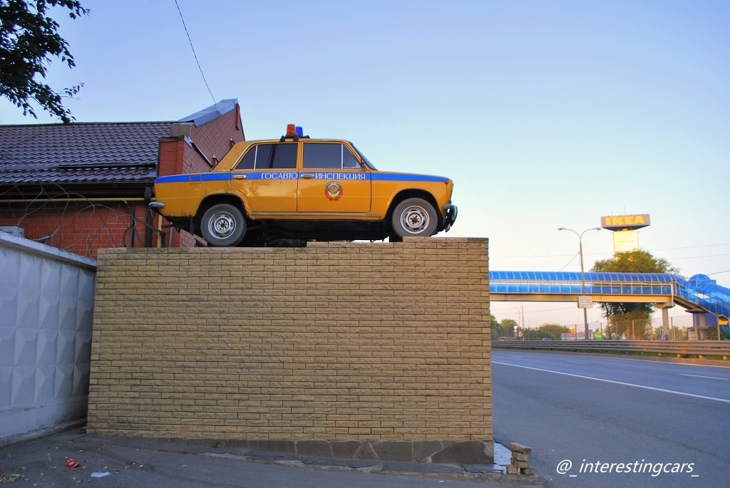 Патрульный ВАЗ-2101 "Жигули" на трассе М4