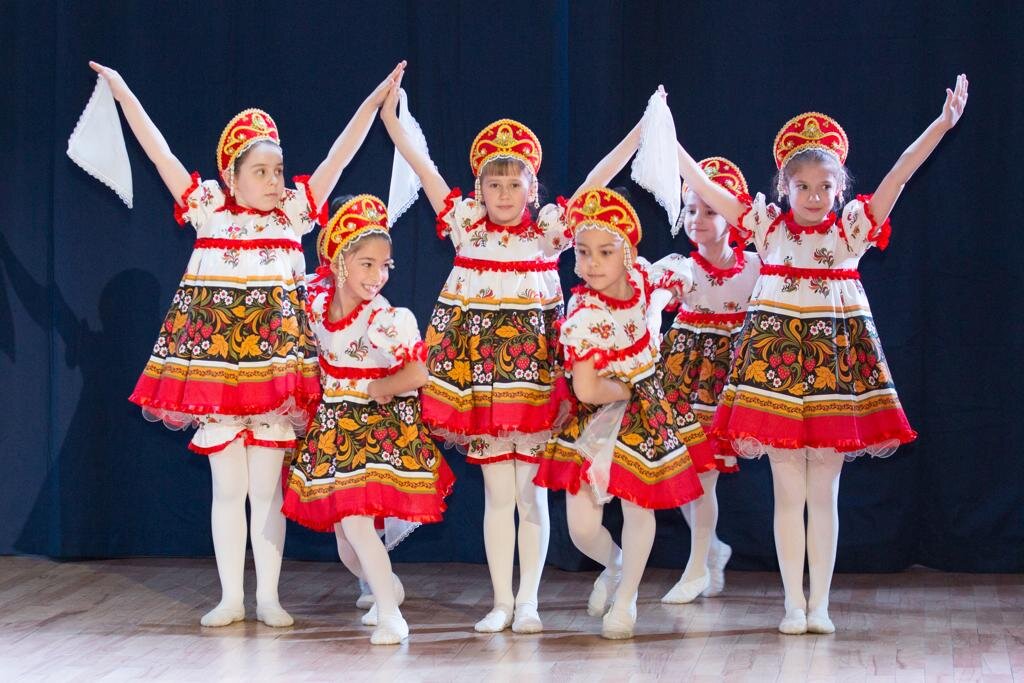 Костюм на русский народный танец