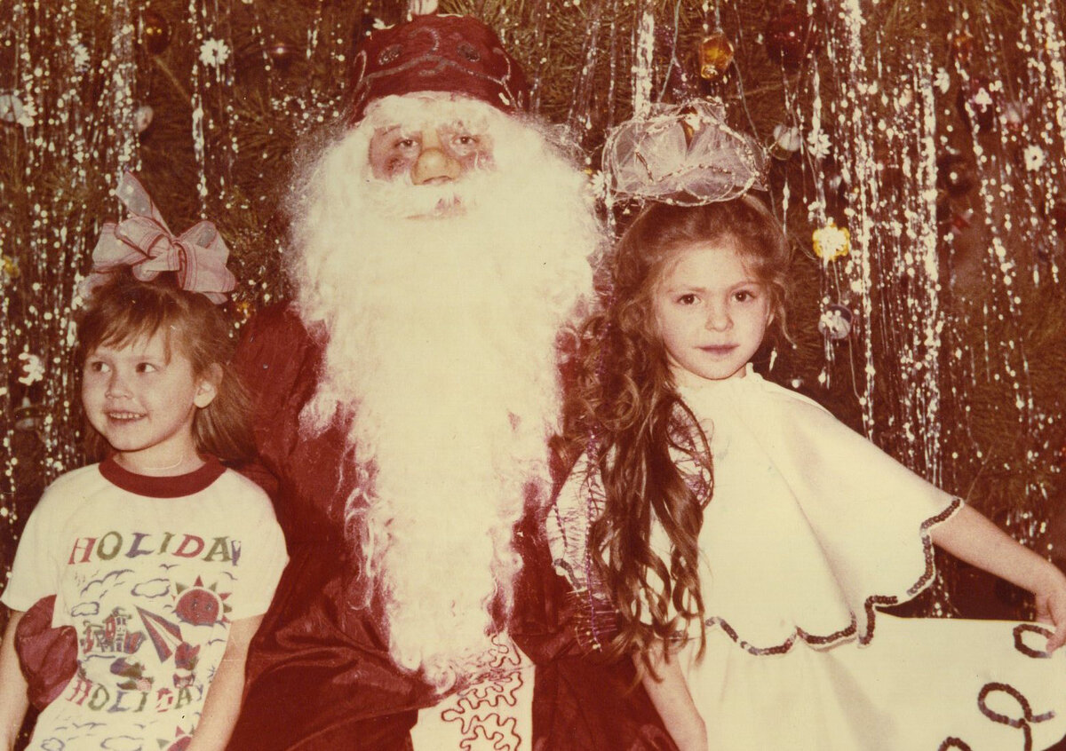 мальчики зайчики 12 лет. мальчики зайчики девочки снежинки. снежинка мальчик девочка. новогодний утренник ссср. утренник в садике.