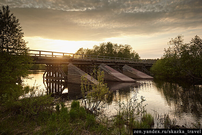 Мост с ледорубами