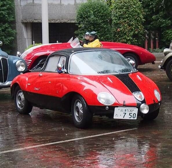 FIAT-Abarth 750 Coupe Goccia (Vignale). Годы выпуска - 1956-1967. Построены 3 штуки. Рабочий объём - 747 куб.см. Мощность - 42 л.с.