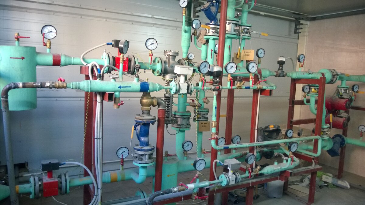 Да это же стимпанк, не хватает только шестеренок.