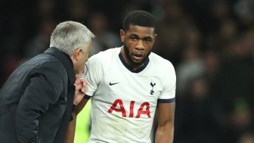 Никого не удивило, что план Жозе на игру с «Ливерпулем» был отсиживаться у себя в обороне и раздражать противника. Он известен своим умением обыгрывать сильных оппонентов, и сильнее «красных» сейчас нет, кажется, никого.
