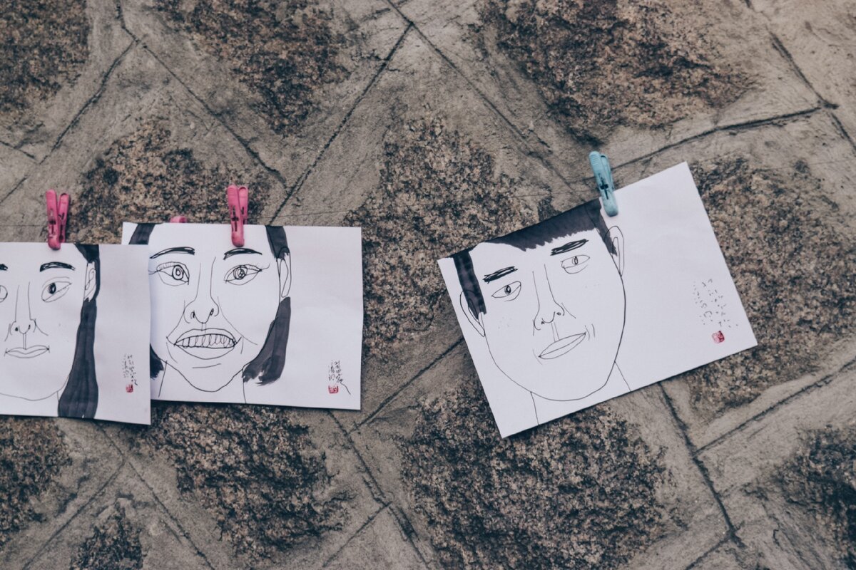 Вот такие мы симпатичные в глазах творца;)