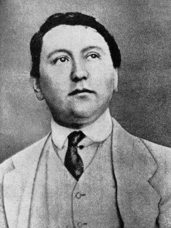 Интеллигент внешне был не в ладах с полицией (Фото: fishki.com)