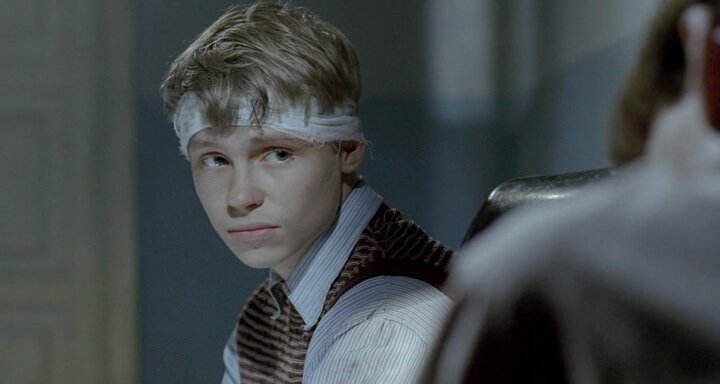 Кадр из фильма "Сволочи"