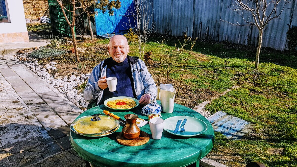 Пенсионеры дзен. Отчаянные пенсионеры. Отчаянные пенсионеры Крым. Пенсионеры в Крыму. Отчаянная п.