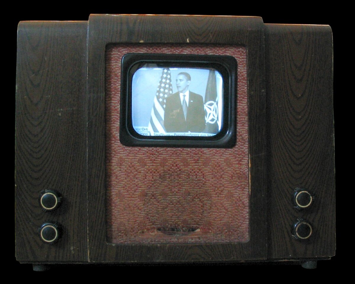 Первый Советский телевизор КВН-49