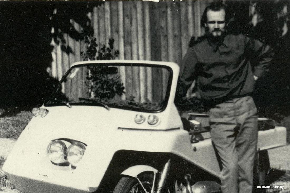 Александр в 2019 году с братьями Гапановичами, организаторами феста «Кола часу» Александр в конце 60-х Александр в 2019 году с братьями Гапановичами, организаторами феста «Кола часу» Александр в конце 60-х