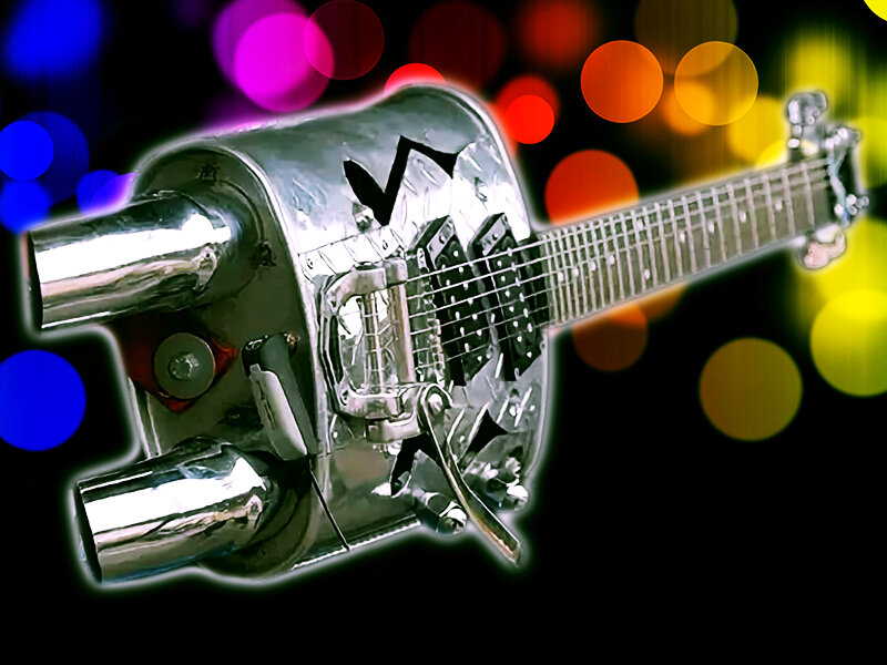 Иногда, в ход идет всё, что у мастера под руками!