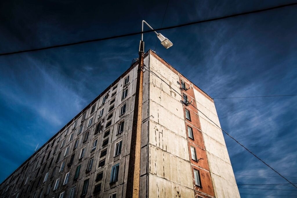 Землю под аварийными домами могут передать россиянам под ИЖС