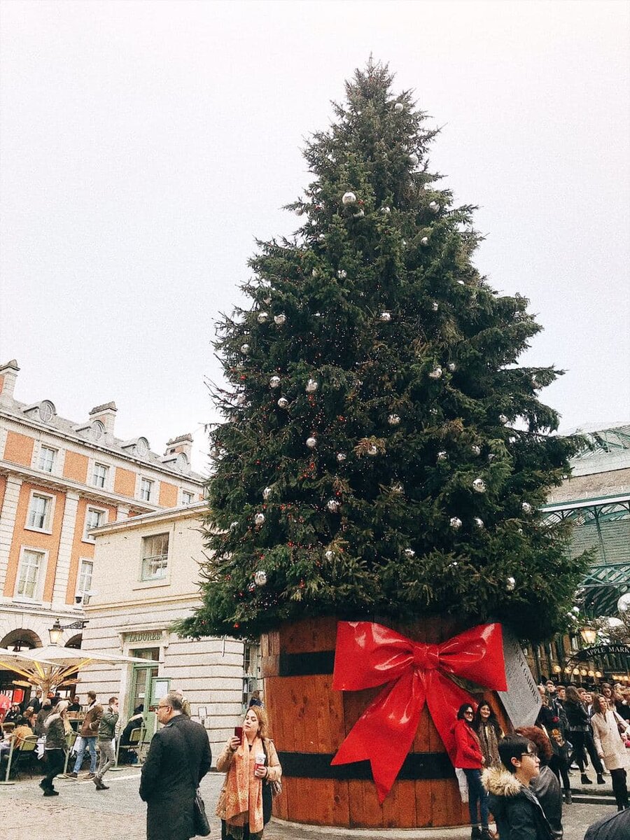 Из года в год в Covent Garden появляется этот подарочек