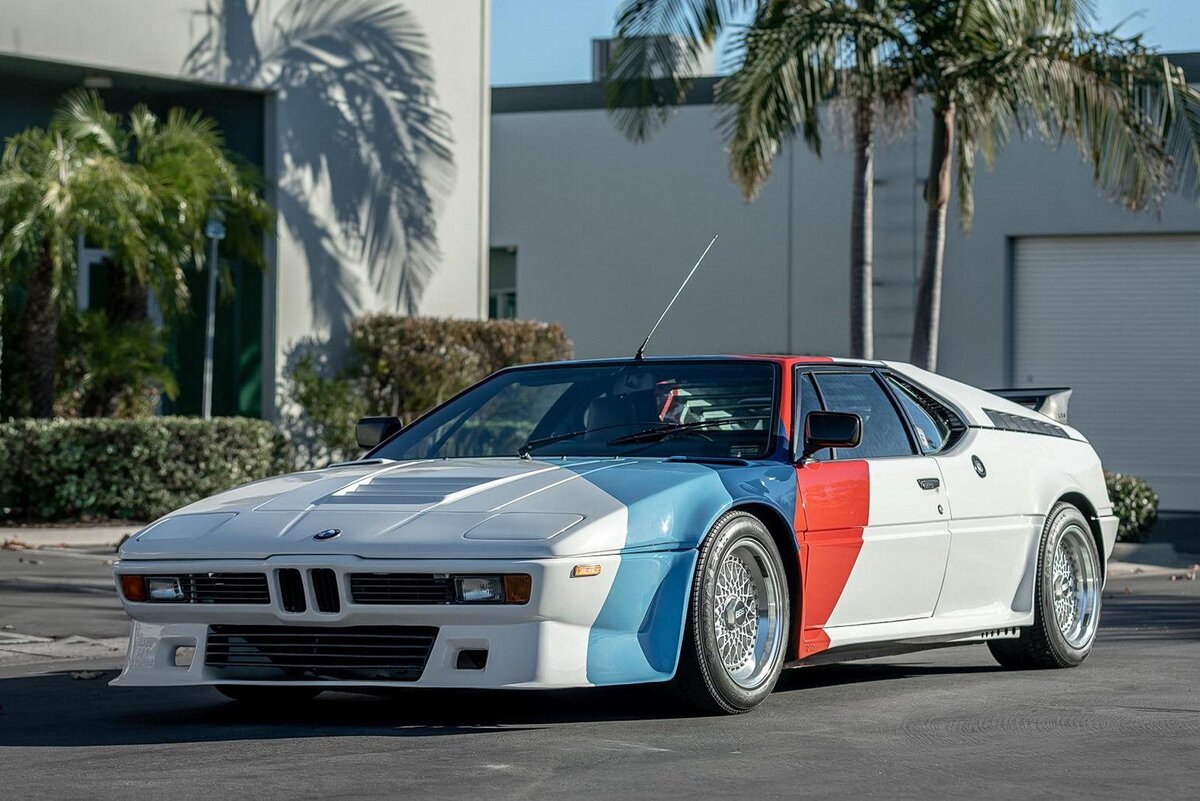 Суперкар BMW m1