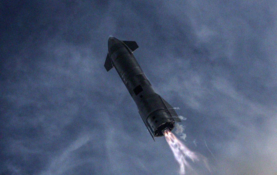 Starship SN10 в момент посадки. Источник фото: Официальная фотогалерея SpaceX, сайт: flickr.com