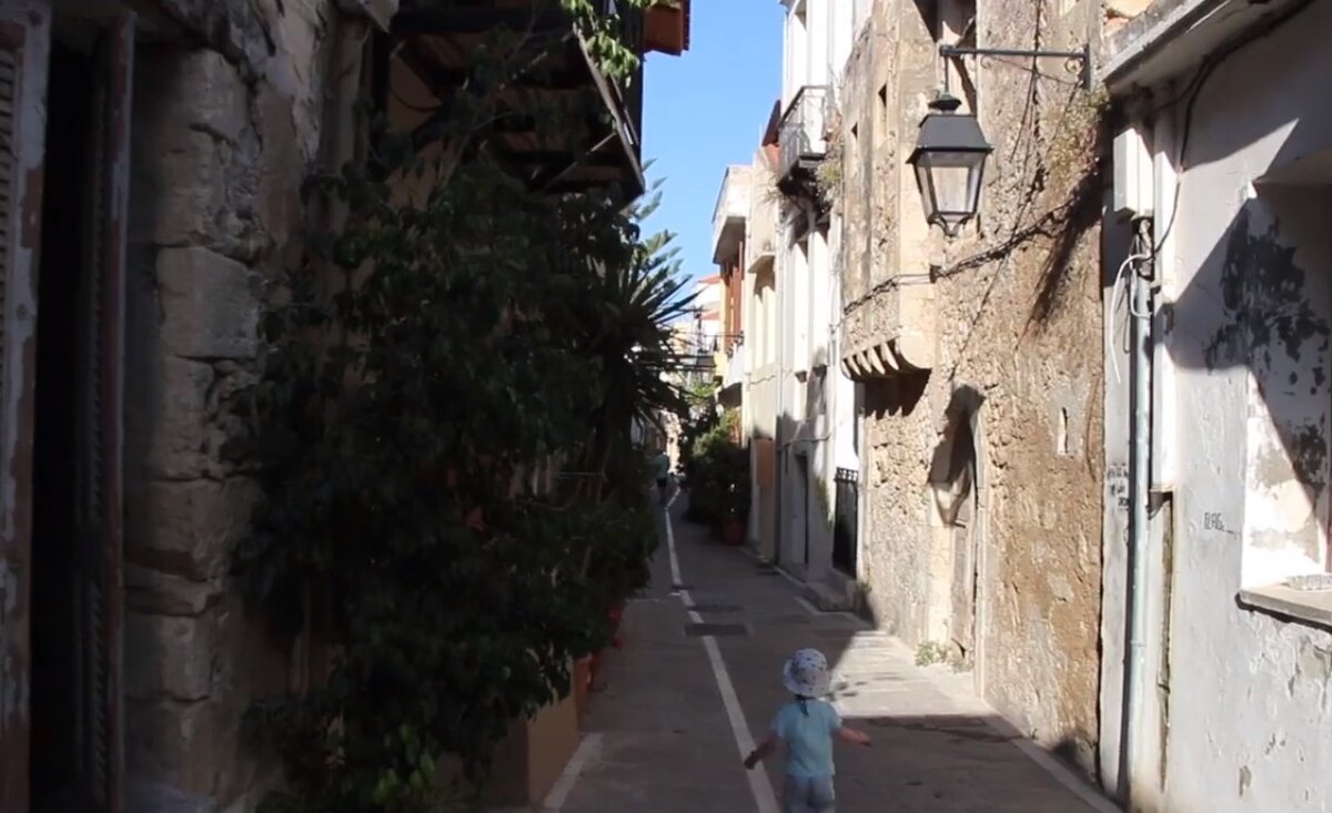 В Ретимно очень узкие улочки