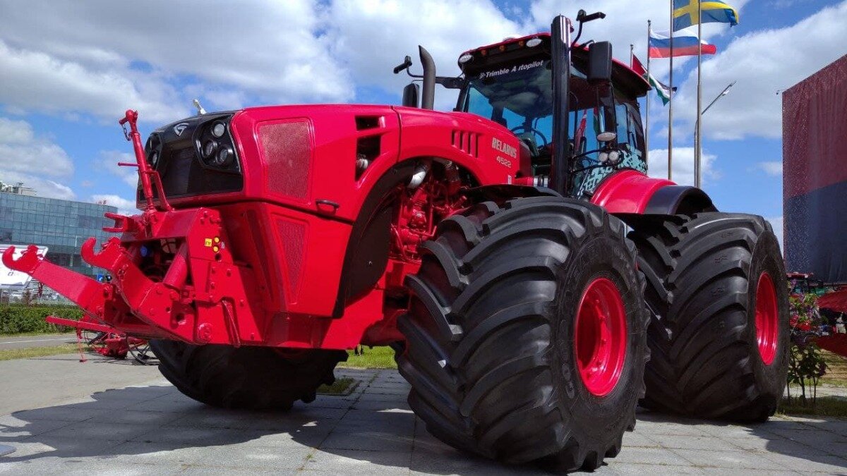 Фото: ГлавПахарь Трактор BELARUS-4522 от МТЗ на БЕЛАГРО-2021