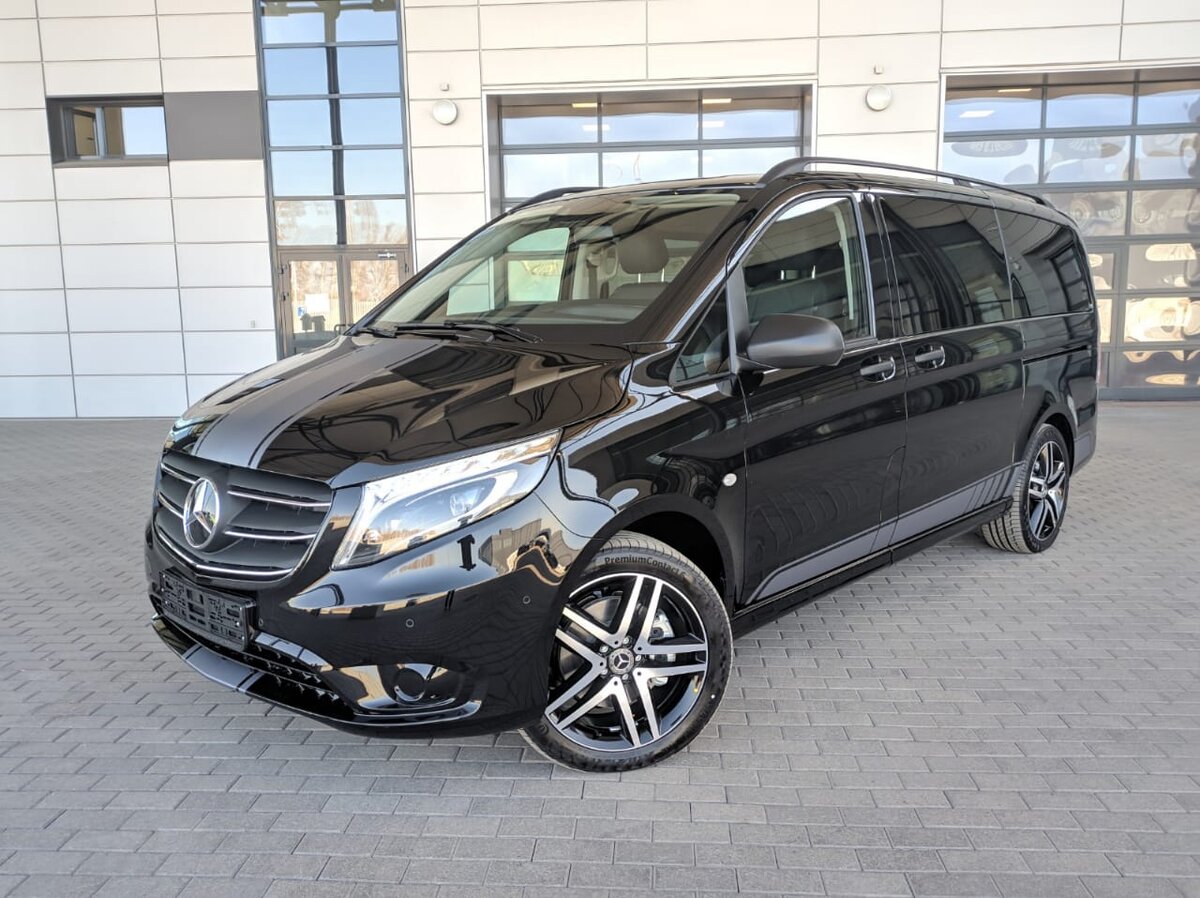Микроавтобус Mercedes-Benz Vito Life 119 BlueTEC FL 4MATIC. Двигатель Двигатель ОМ651 DE 22 LA 140 кВт(190лс)3800 об/мин. Двигатель с низким уровнем вредных в-в, EU 6 Gr I