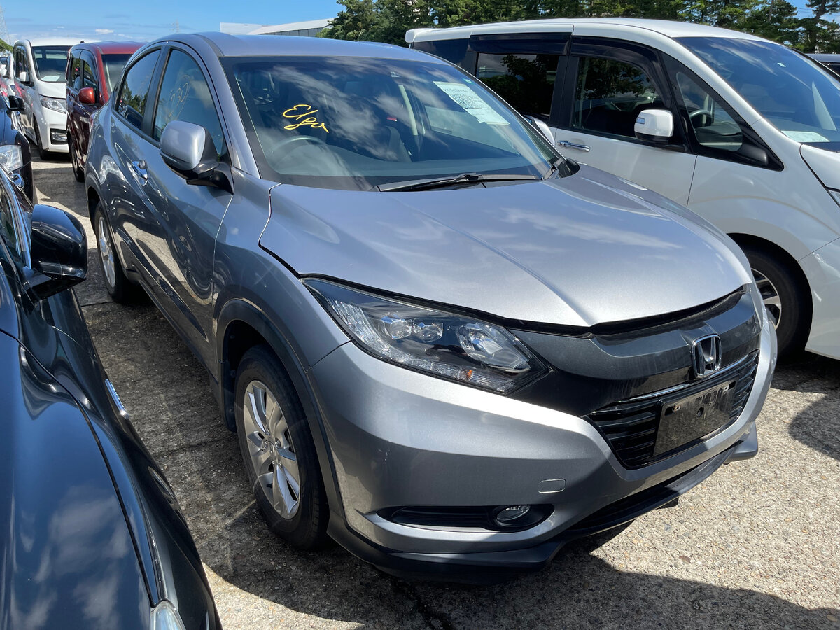 Купили 2 кроссовера Honda Vezel, но абсолютно разные. Показываю, насколько  различаются авто с одинаковой ценой. Фотоотчет. | Авто из Японии | Дзен