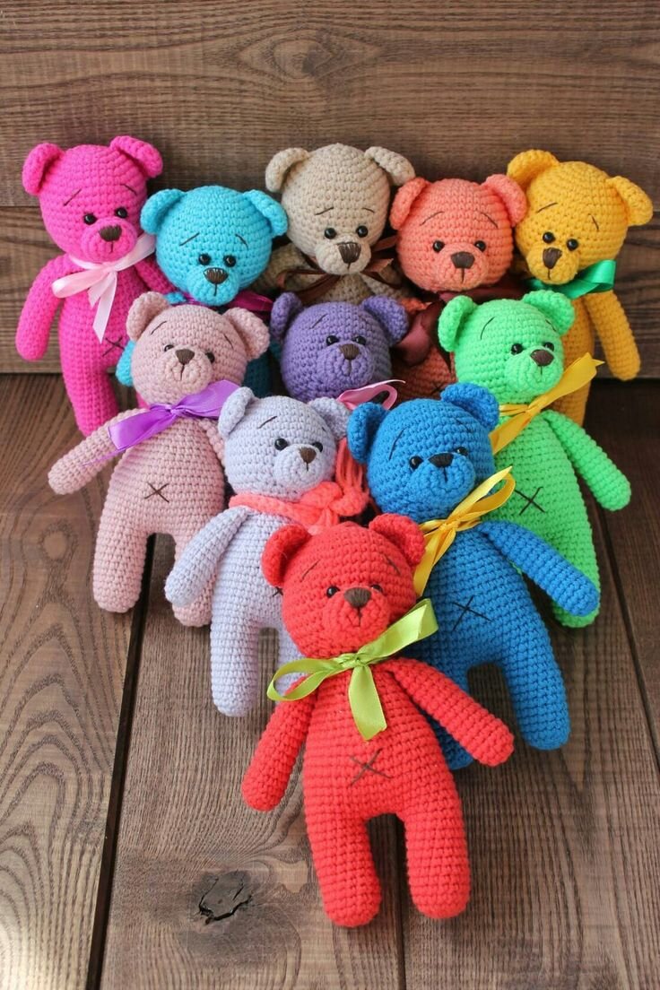 Вязаные игрушки. Связанные игрушки. Вязаные игрушки крючком. Игрушки амигуруми. Игрушки своими руками связать крючком